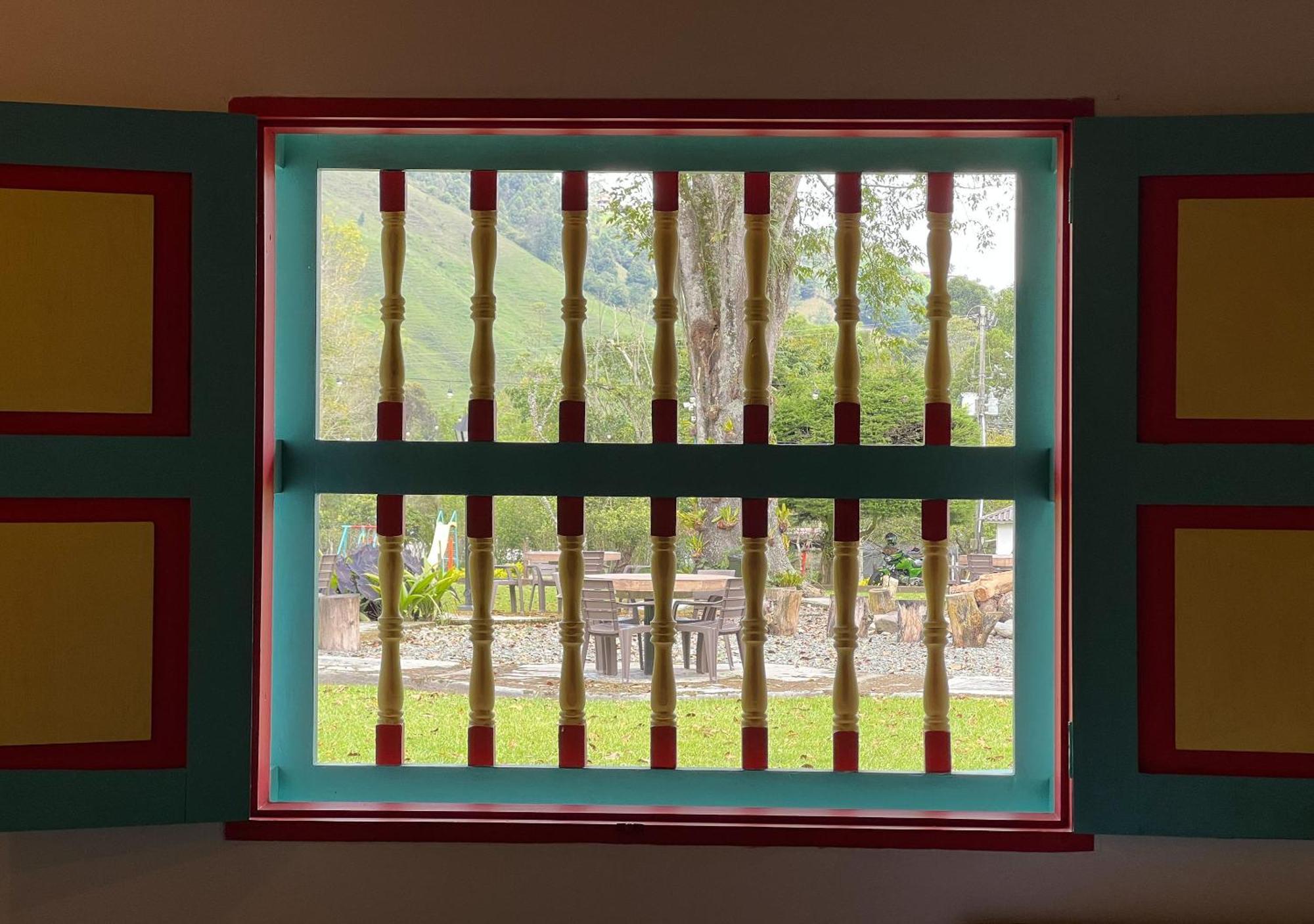 Momotus Cocora Hotel